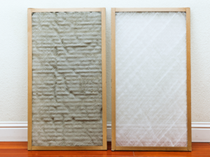 Comparison of dirty ACair filter and AC clean air filter